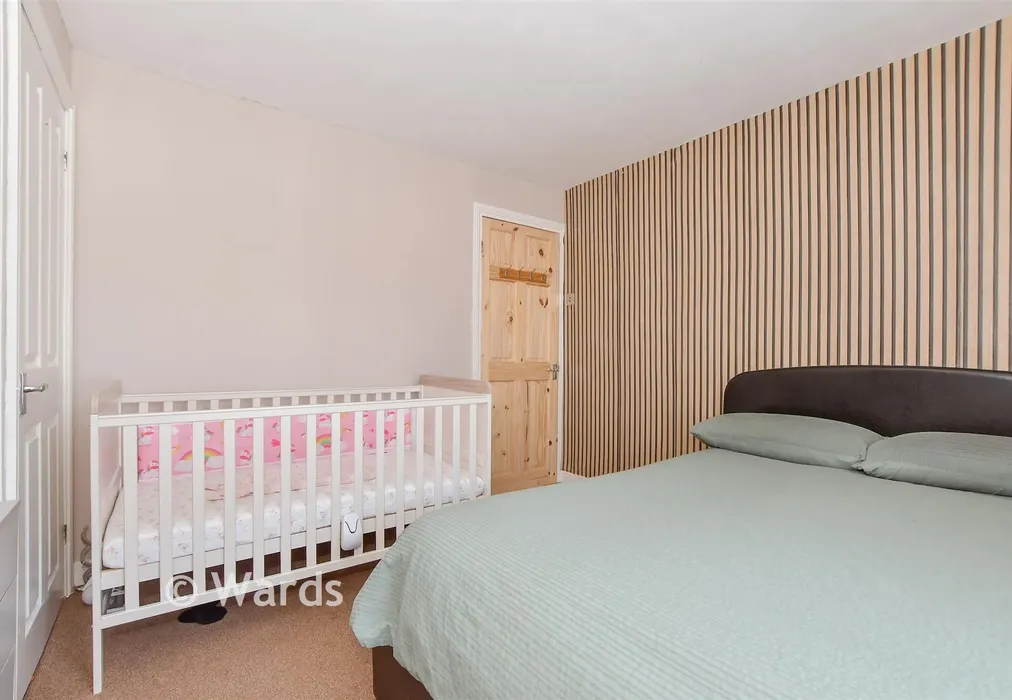 Bedroom 1 - Whitfeld Road, Ashford, Kent - Wards of Kent