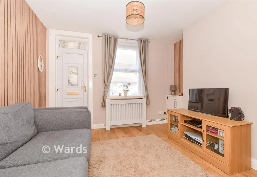 Lounge - Whitfeld Road, Ashford, Kent - Wards of Kent