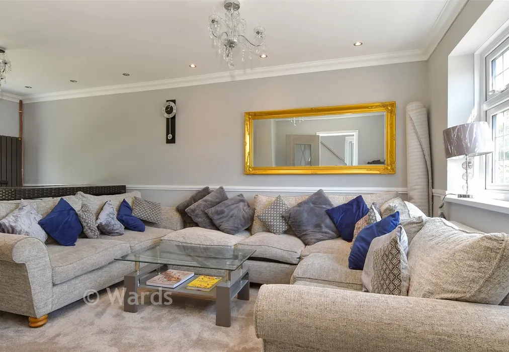 Lounge/Diner - Highstead Crescent, Erith, Kent - Wards of Kent