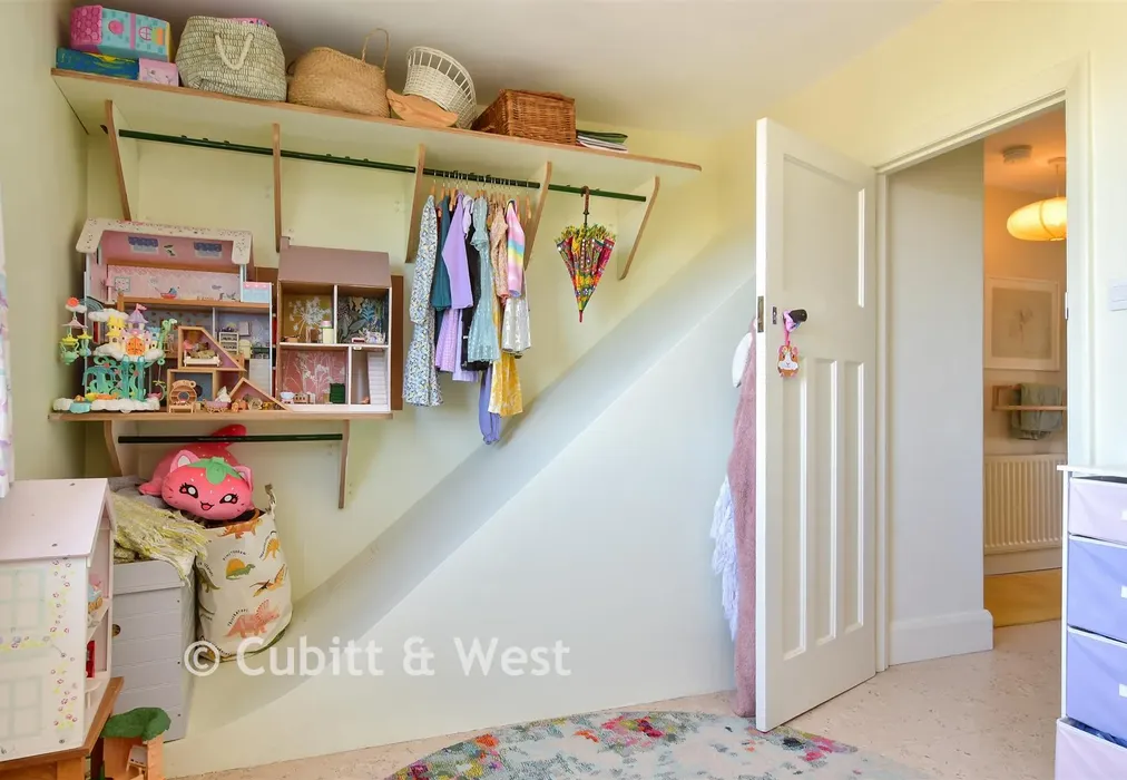 Bedroom 2 - Osborne Road, Brighton, East Sussex - Wards of Kent