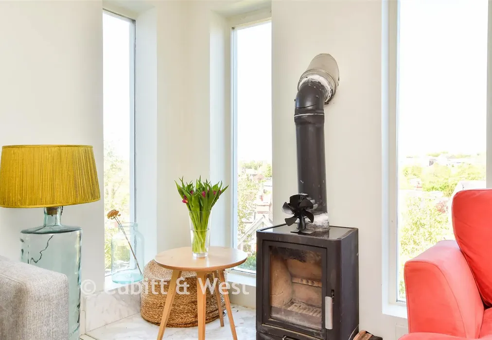 Internal Lifestyle Photograph - Osborne Road, Brighton, East Sussex - Wards of Kent