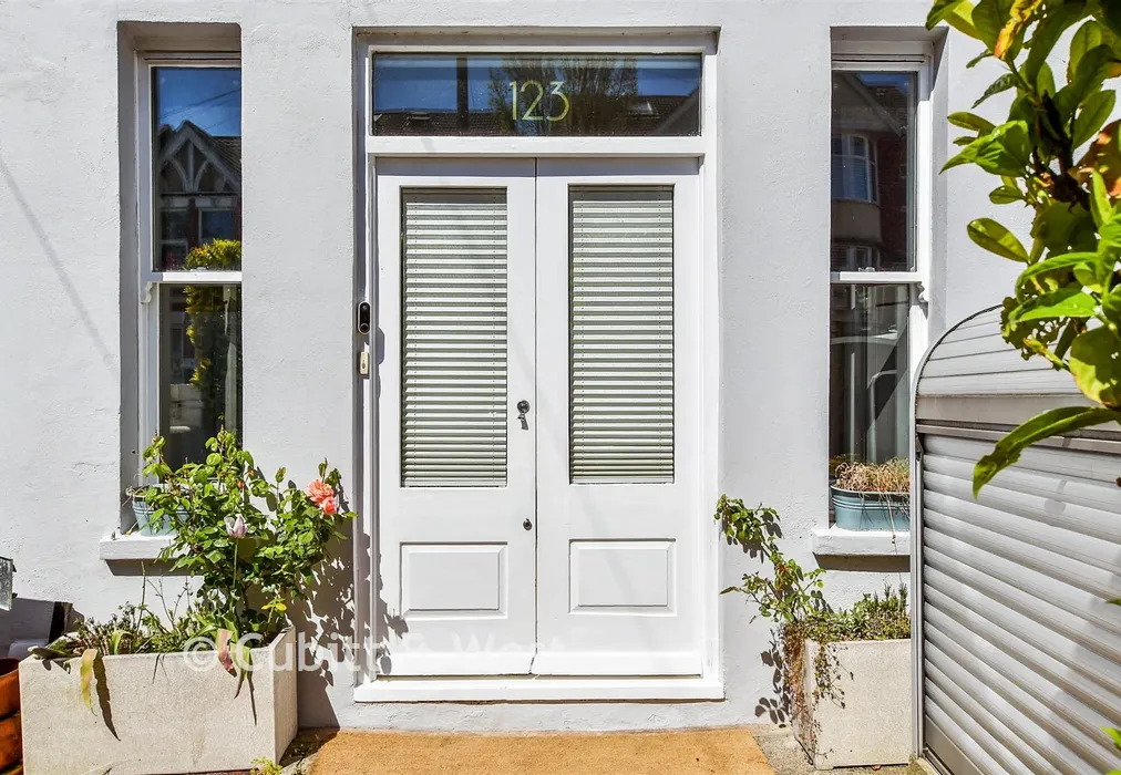External Feature - Osborne Road, Brighton, East Sussex - Wards of Kent