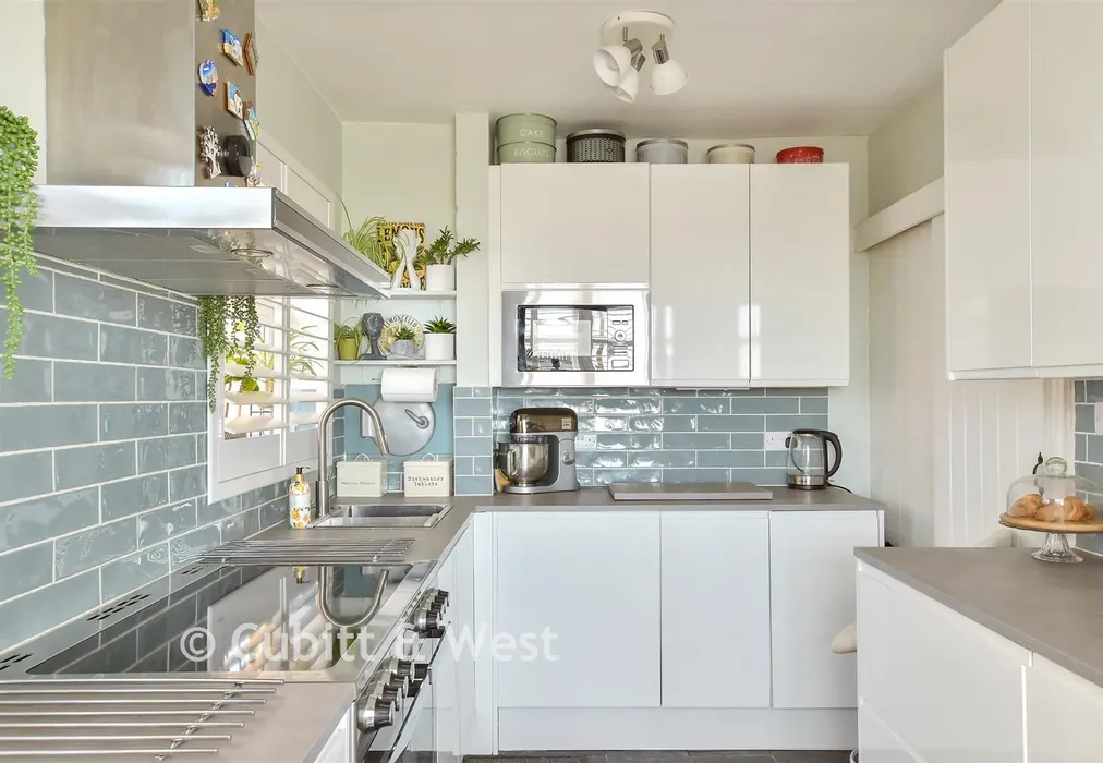 Kitchen - Marine Drive West, Bognor Regis, West Sussex - Wards of Kent