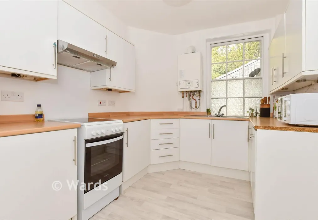 Kitchen - Athol Terrace, Dover, Kent - Wards of Kent
