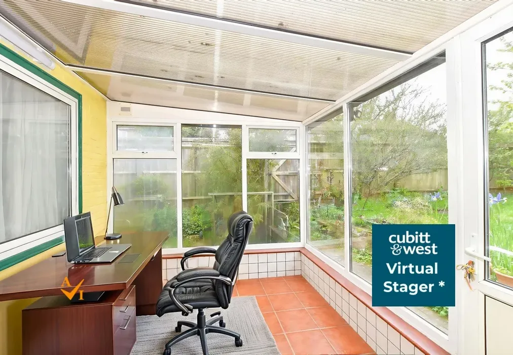 Conservatory (Modern style) - West Beeches Road, Crowborough, East Sussex - Wards of Kent