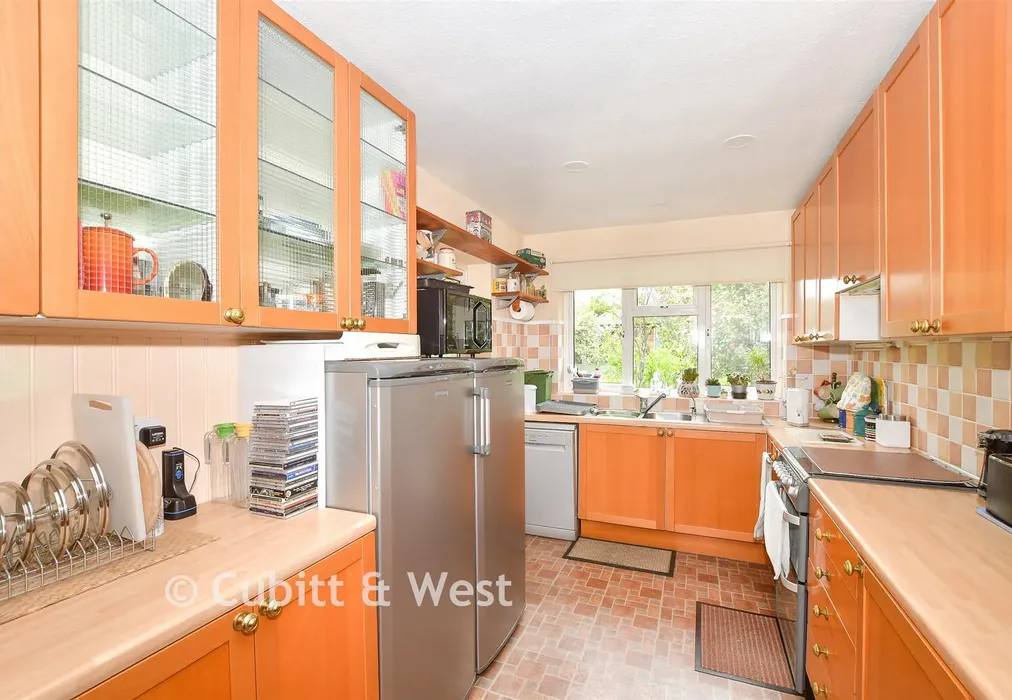Kitchen - West Beeches Road, Crowborough, East Sussex - Wards of Kent