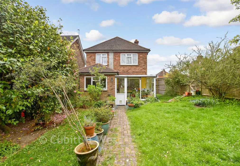 Rear Garden - West Beeches Road, Crowborough, East Sussex - Wards of Kent