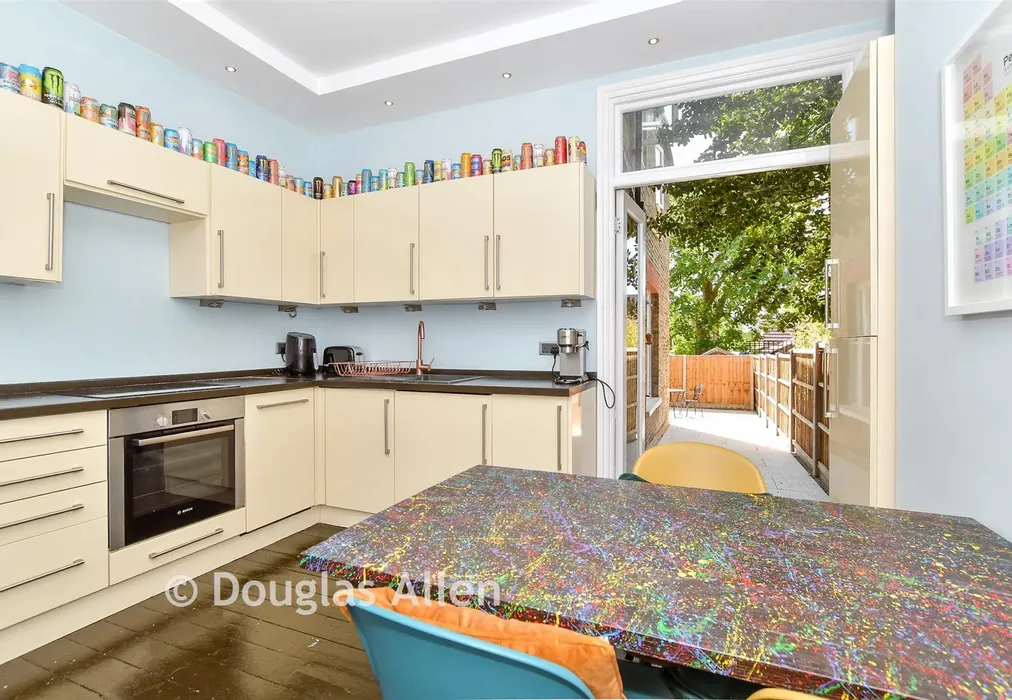 Kitchen/Diner - Glebe Avenue, Woodford Green, Essex - Wards of Kent