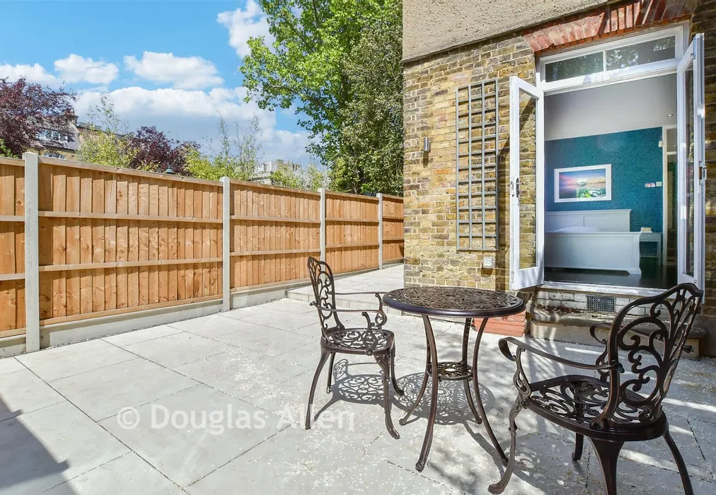 Rear Garden - Glebe Avenue, Woodford Green, Essex - Wards of Kent