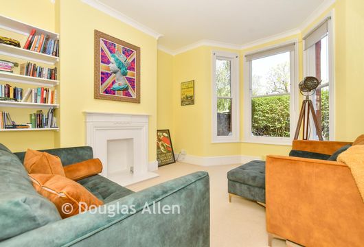 Glebe Avenue, Woodford Green, Essex - Wards of Kent