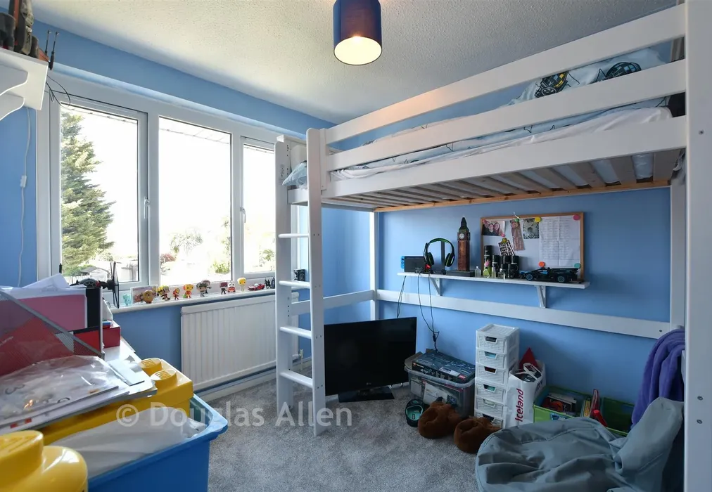 Bedroom 2 - Durants Walk, Wickford, Essex - Wards of Kent