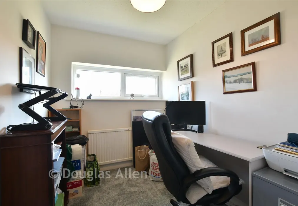 Bedroom 3 - Durants Walk, Wickford, Essex - Wards of Kent