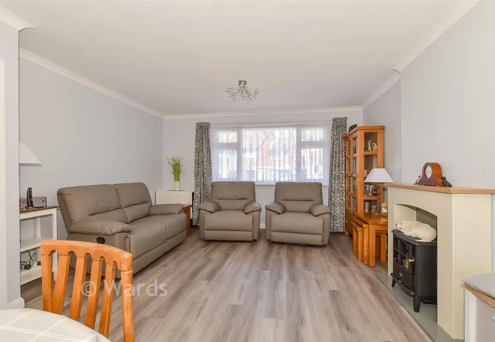 Lounge/Diner - Holmscroft Road, Herne Bay, Kent - Wards of Kent