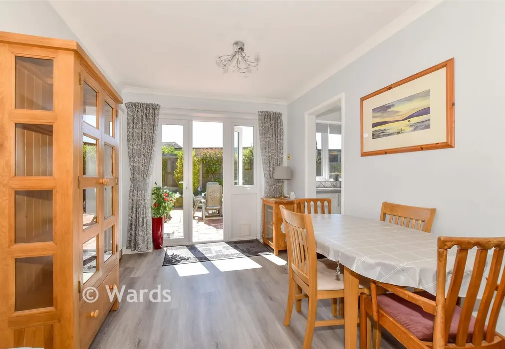 Lounge/Diner - Holmscroft Road, Herne Bay, Kent - Wards of Kent