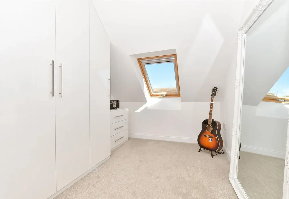 Bedroom 4 - Bartlett Drive, Whitstable, Kent - Wards of Kent