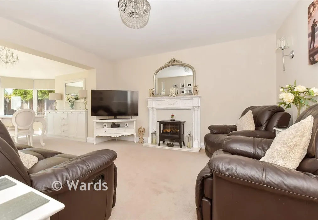 Lounge - Bartlett Drive, Whitstable, Kent - Wards of Kent