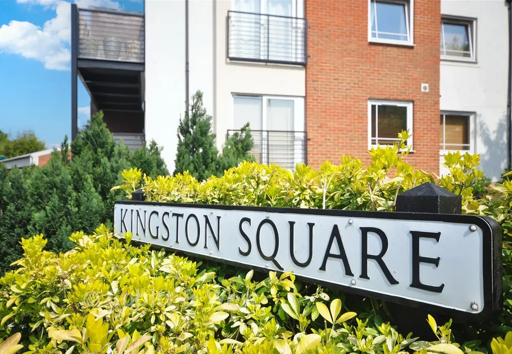 External Lifestyle Photograph - Buffers Lane, Leatherhead, Surrey - Wards of Kent