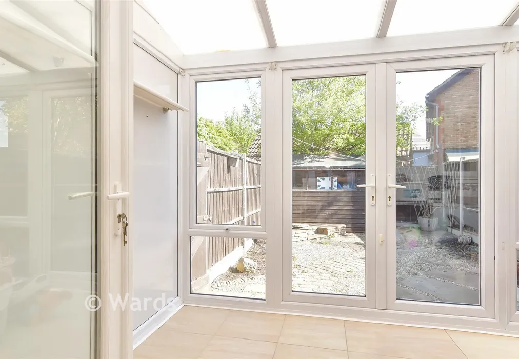 Conservatory - Rowmarsh Close, Northfleet, Gravesend, Kent - Wards of Kent