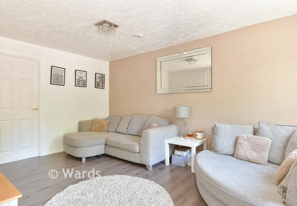 Lounge - Rowmarsh Close, Northfleet, Gravesend, Kent - Wards of Kent