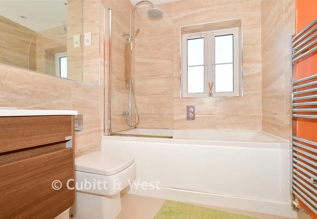 Bathroom - Cranborne Gardens, Crowborough, East Sussex - Wards of Kent