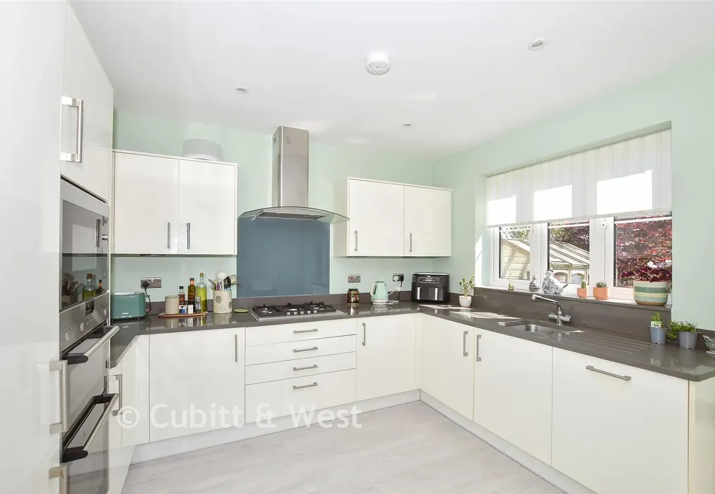 Kitchen/Diner - Cranborne Gardens, Crowborough, East Sussex - Wards of Kent