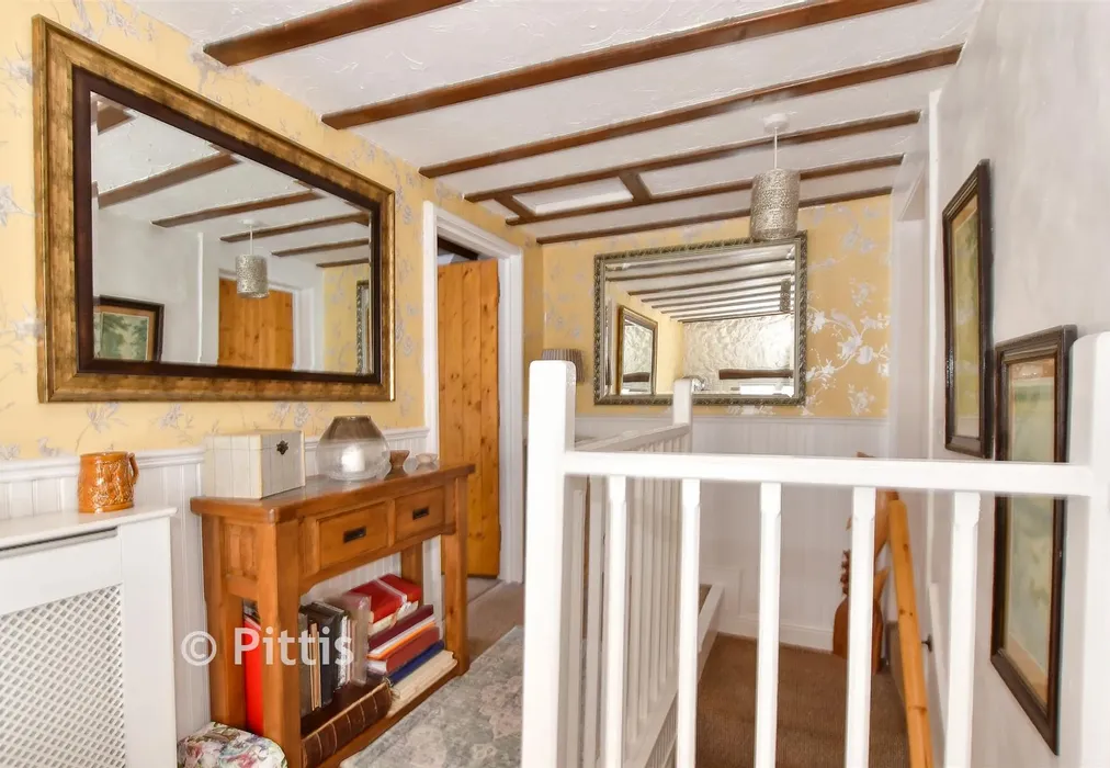 Internal Lifestyle Photograph - High Street, Brading, Isle of Wight - Wards of Kent