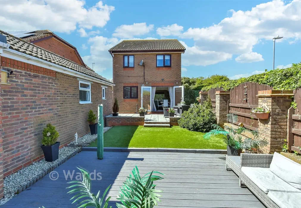 Rear Garden - Mills Close, Minster On Sea, Sheerness, Kent - Wards of Kent