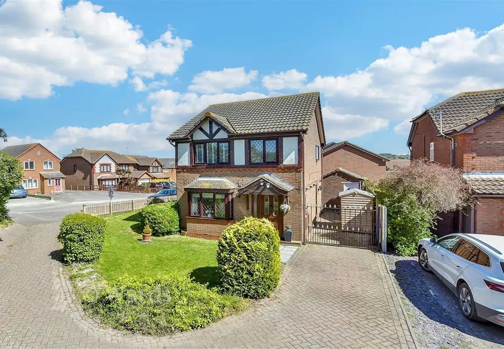 Front (Web) - Mills Close, Minster On Sea, Sheerness, Kent - Wards of Kent