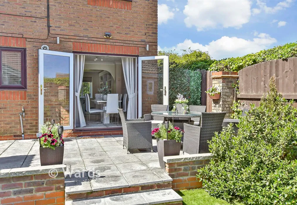 Rear Garden - Mills Close, Minster On Sea, Sheerness, Kent - Wards of Kent