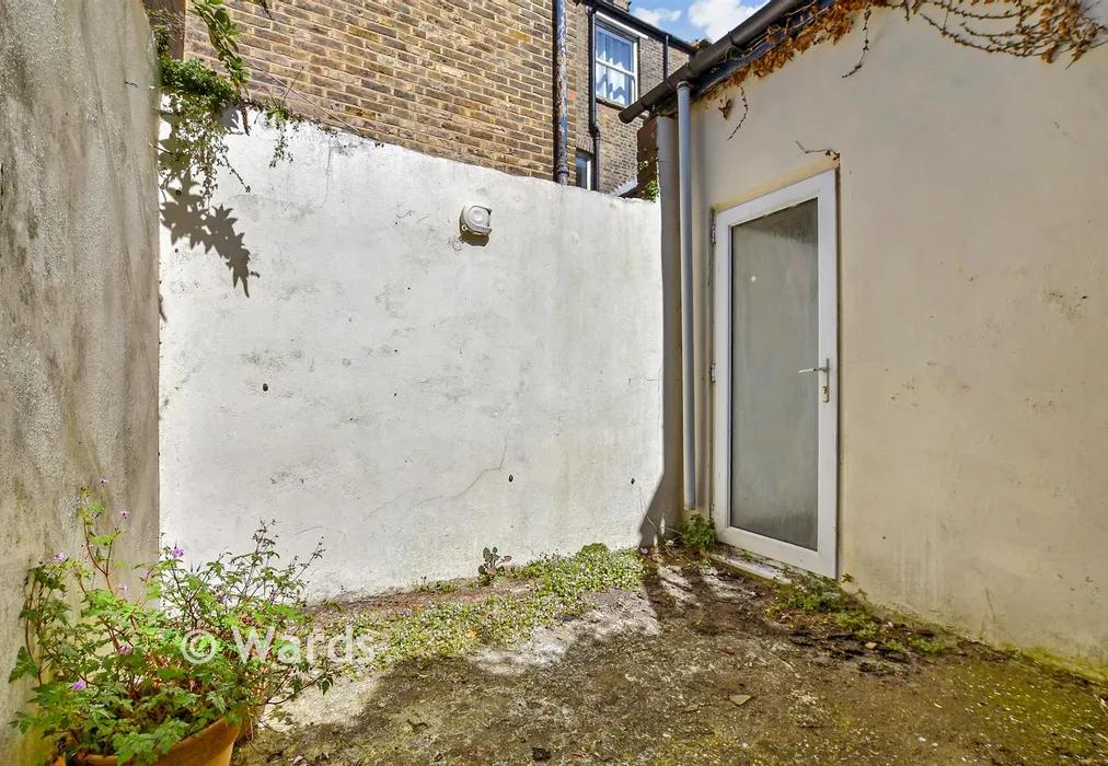 Rear Garden - Queens Gardens, Dover, Kent - Wards of Kent