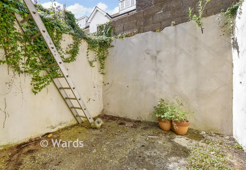 Rear Garden - Queens Gardens, Dover, Kent - Wards of Kent