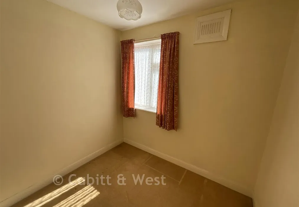 Bedroom - Widdicombe Way, Brighton, East Sussex - Wards of Kent