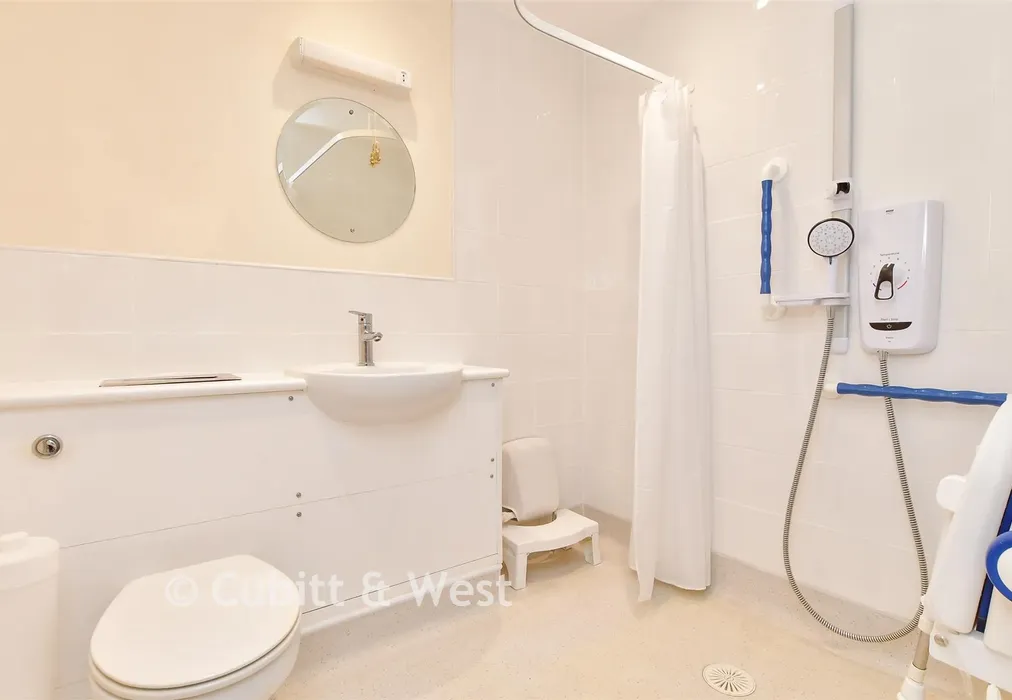 Wet Room - Victoria Drive, Bognor Regis, West Sussex - Wards of Kent