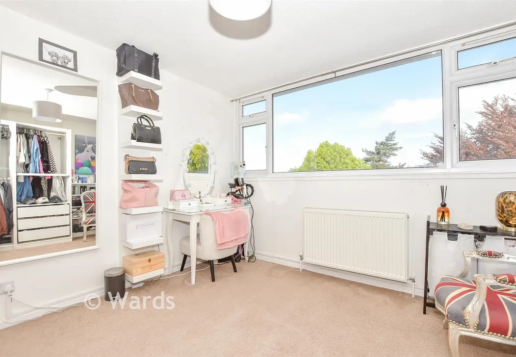 Bedroom 1 - Castle Road, Maidstone, Kent - Wards of Kent