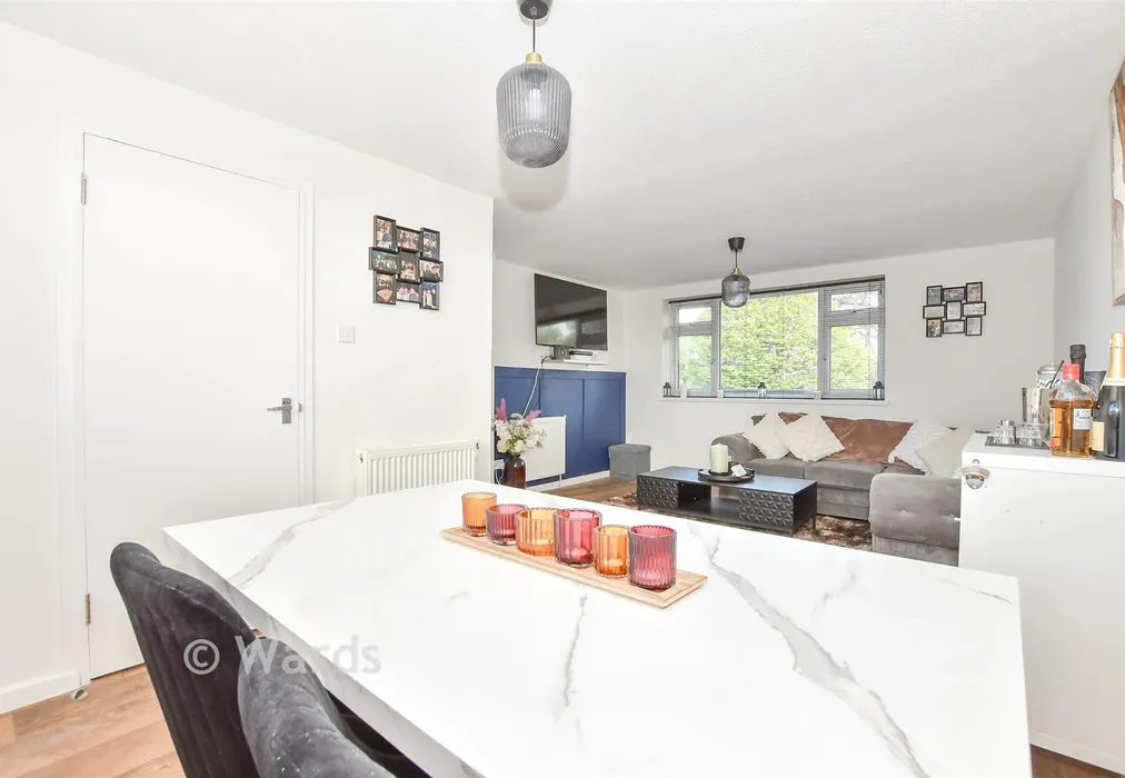 Lounge/Diner - Castle Road, Maidstone, Kent - Wards of Kent