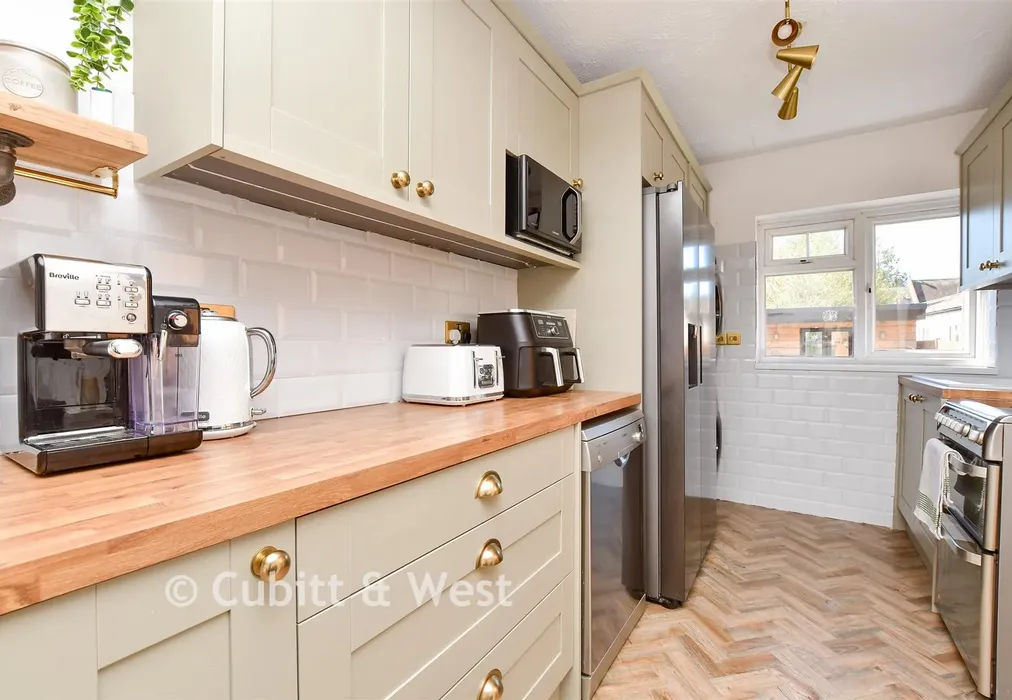 Kitchen/Diner - Canons Lane, Tadworth, Surrey - Wards of Kent