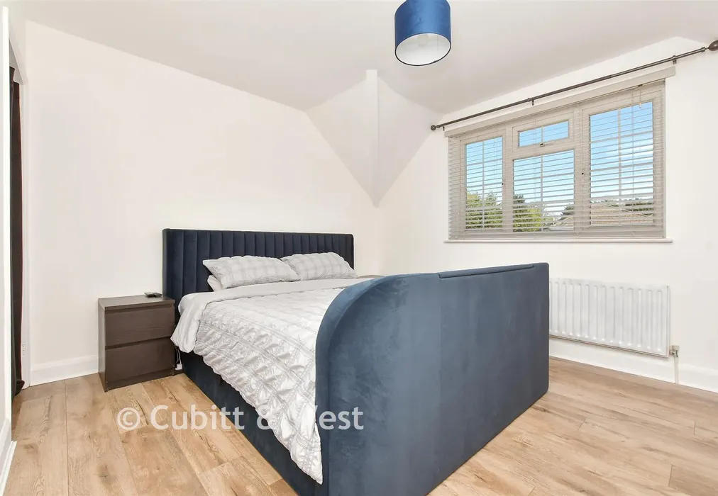 Bedroom 1 - Canons Lane, Tadworth, Surrey - Wards of Kent