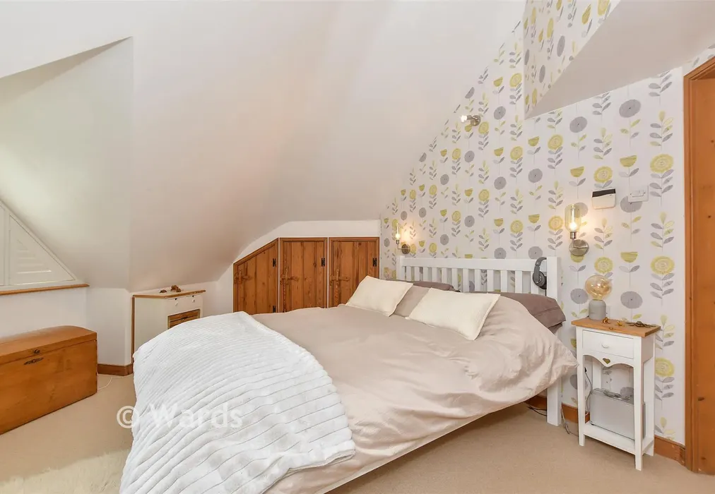 Bedroom 1 - Chapel Lane, Iden Green, Cranbrook, Kent - Wards of Kent