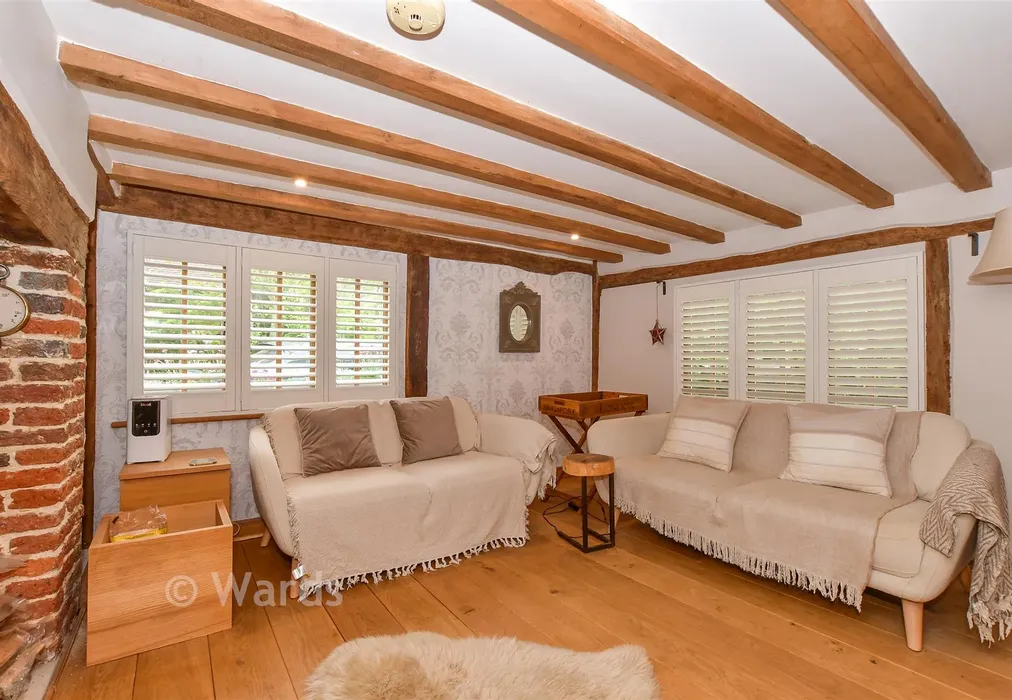 Lounge - Chapel Lane, Iden Green, Cranbrook, Kent - Wards of Kent
