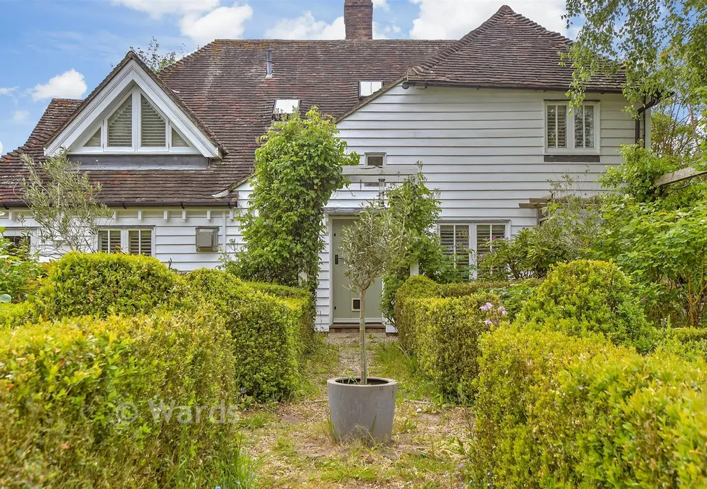 External Lifestyle Photograph - Chapel Lane, Iden Green, Cranbrook, Kent - Wards of Kent