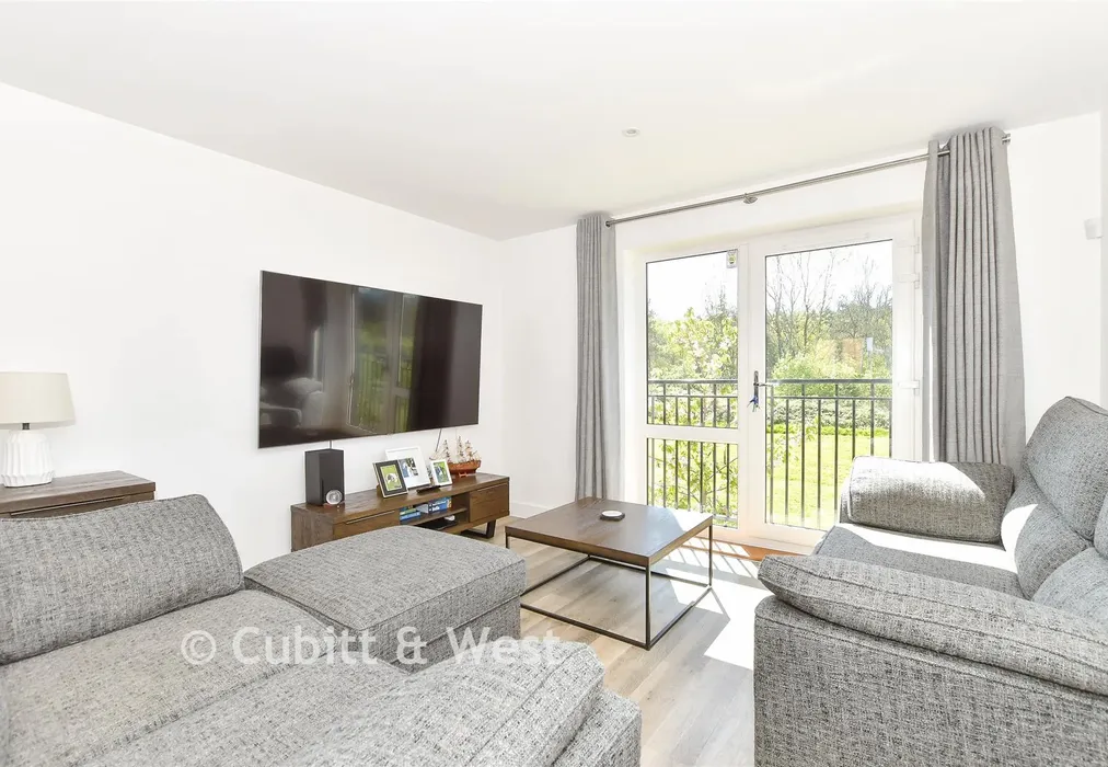Lounge/ Kitchen/ Diner - Clay Vale, Faygate, Horsham, West Sussex - Wards of Kent
