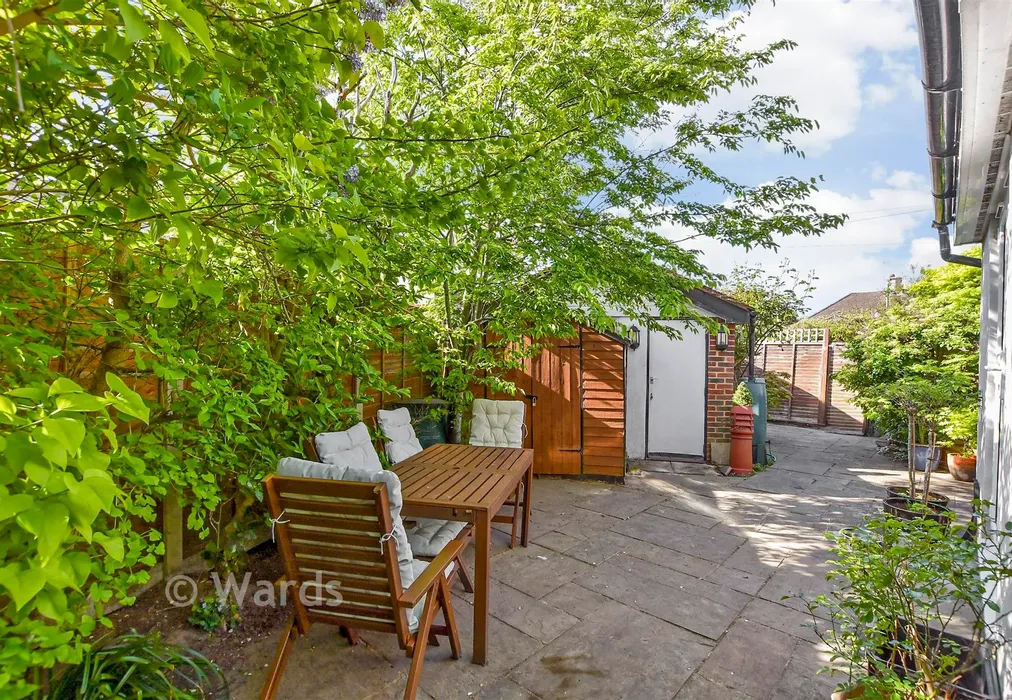 Patio / Decking - Winifred Road, Bearsted, Maidstone, Kent - Wards of Kent