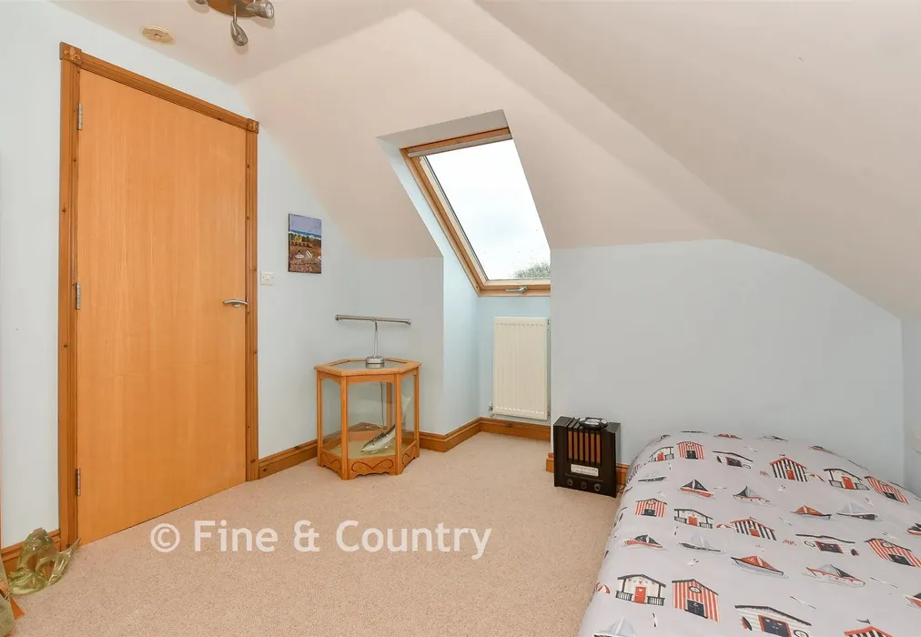 Bedroom 5 - Swains Road, Bembridge, Isle of Wight - Wards of Kent