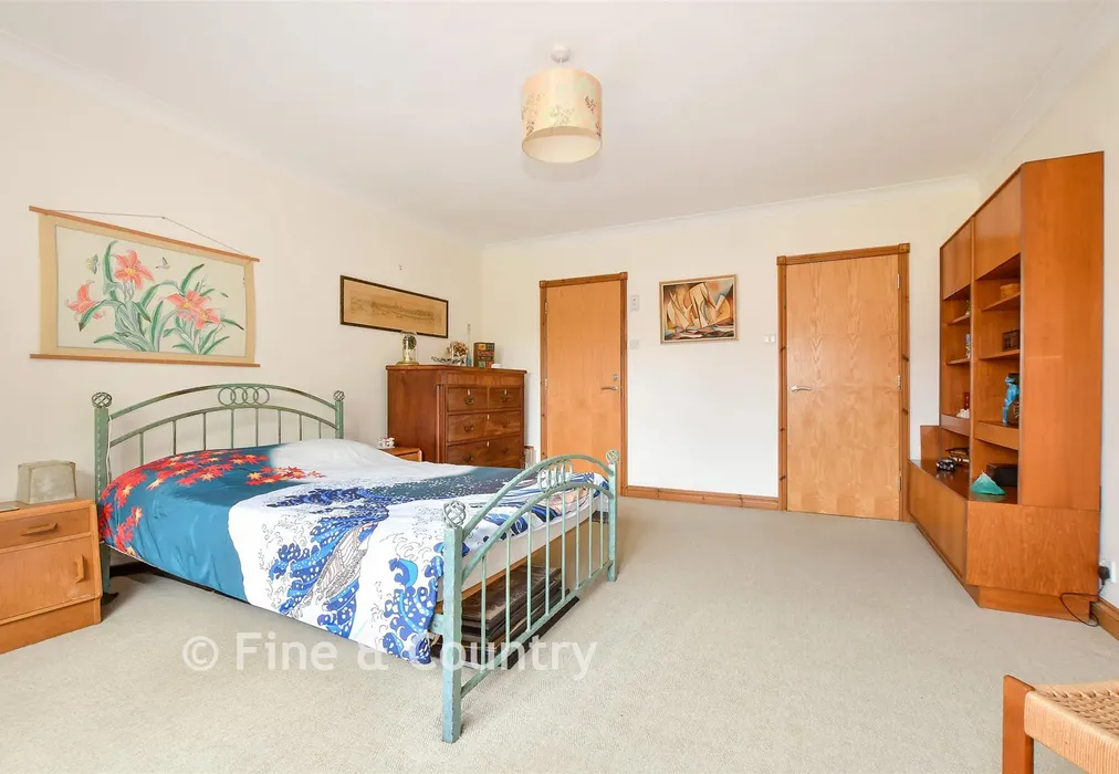 Bedroom 1 - Swains Road, Bembridge, Isle of Wight - Wards of Kent