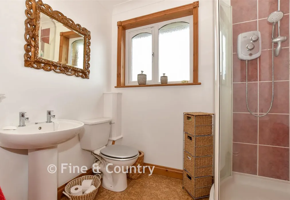 En-Suite Shower Room - Swains Road, Bembridge, Isle of Wight - Wards of Kent