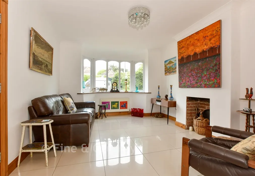 Sitting Room - Swains Road, Bembridge, Isle of Wight - Wards of Kent