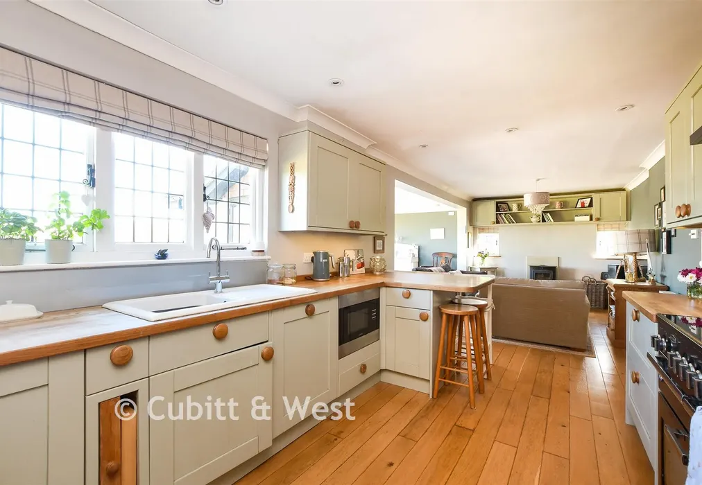 Kitchen/Family Area - Duxhurst Lane, Reigate, Surrey - Wards of Kent