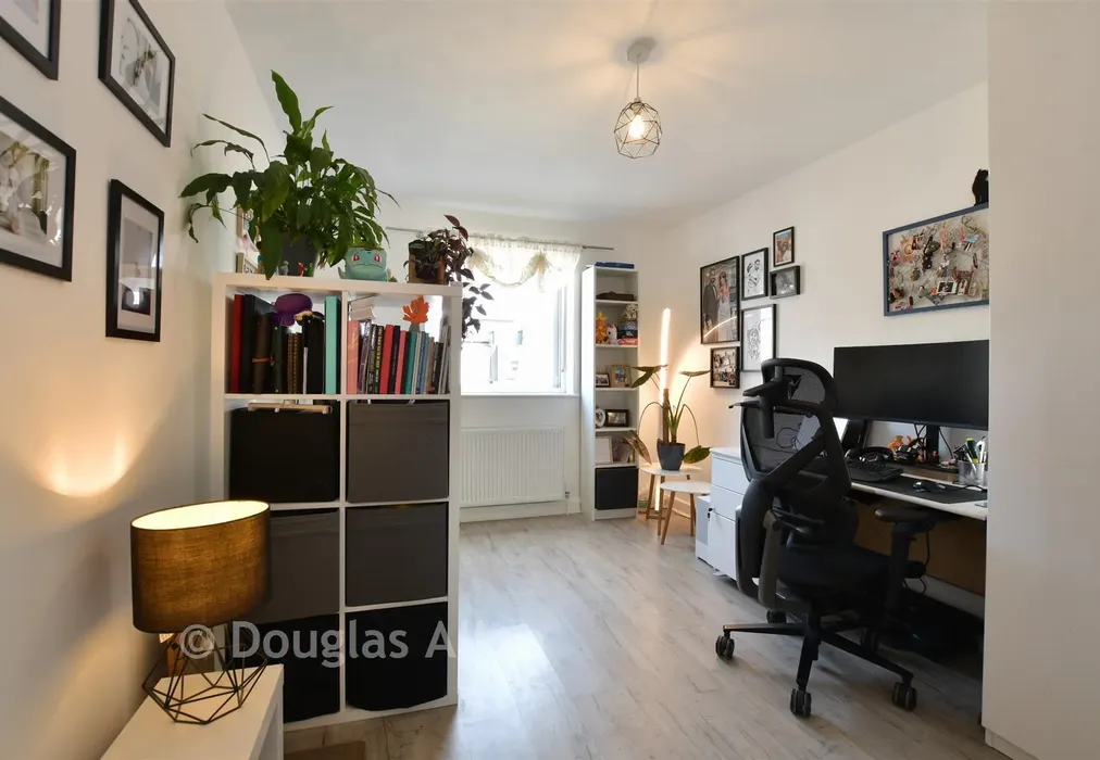 Bedroom 1 - Hoe Street, Walthamstow - Wards of Kent