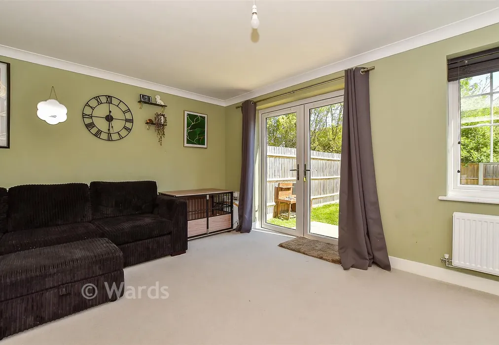 Lounge - Beaufort Court, Headcorn, Kent - Wards of Kent