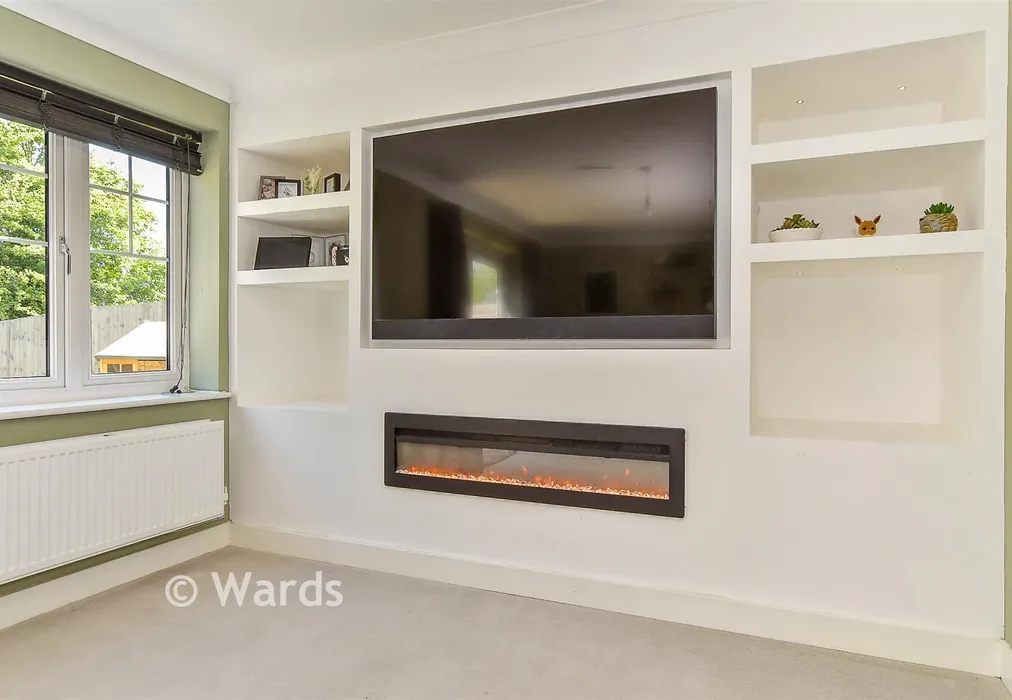 Internal Lifestyle Photograph - Beaufort Court, Headcorn, Kent - Wards of Kent